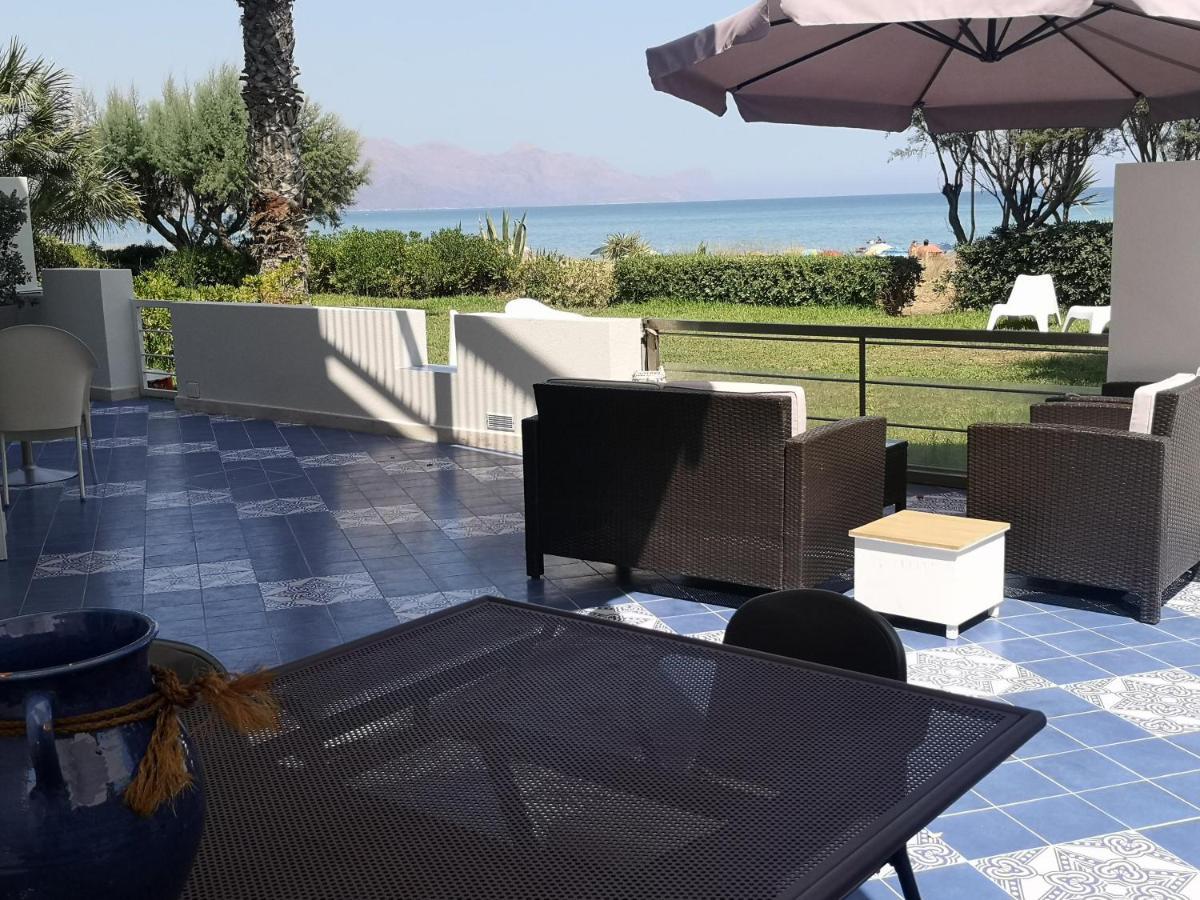 Casa Vacanze Ibiscus Alcamo Marina Esterno foto
