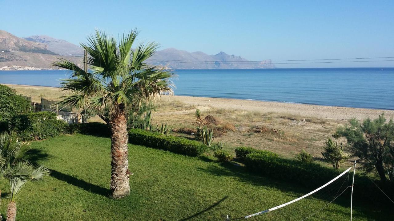 Casa Vacanze Ibiscus Alcamo Marina Esterno foto