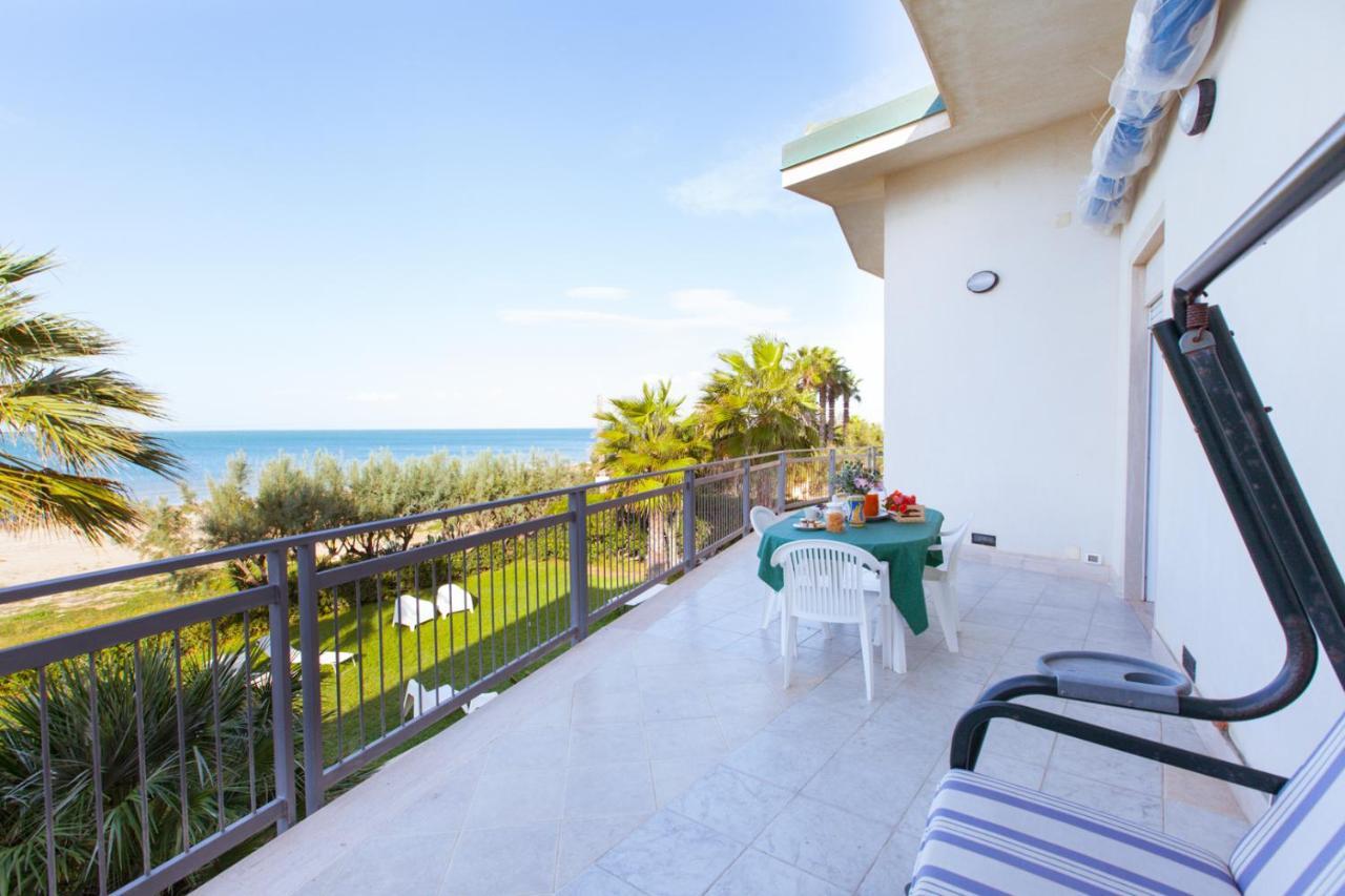 Casa Vacanze Ibiscus Alcamo Marina Esterno foto